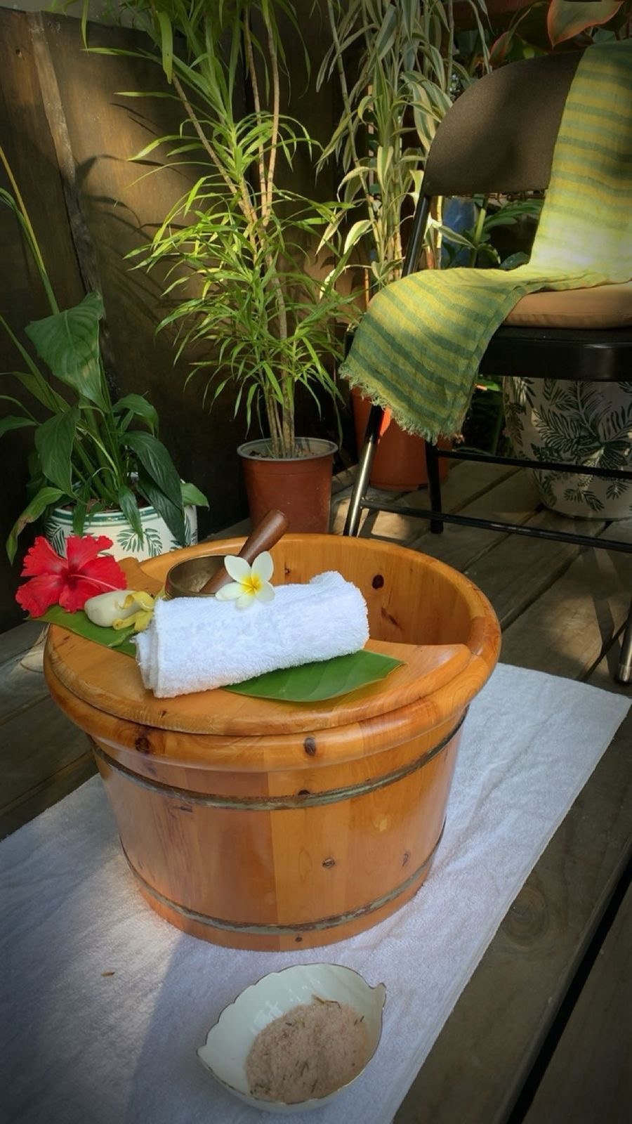 Mineral Foot Soak Detox session at Vitalara Wellness